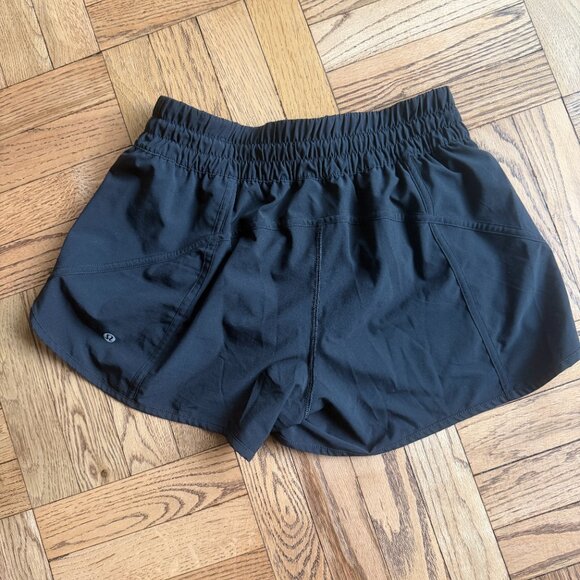Lululemon Tracker Low-Rise Lined Short 4″ – Black – Size 10 - Picture 2 of 2